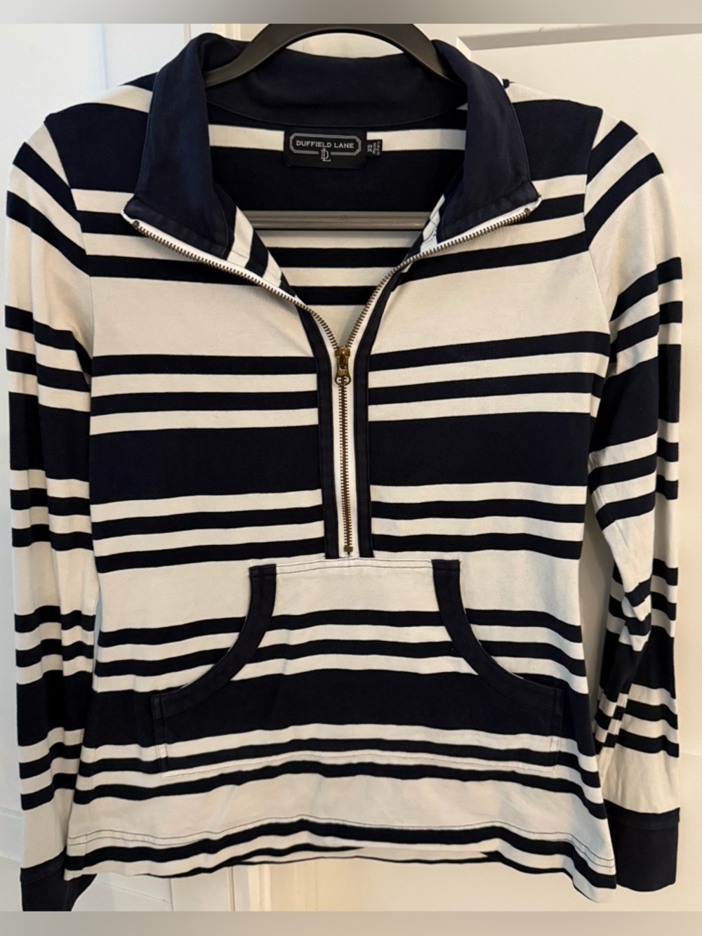 Stylish Duffield Lane Navy & Cream Striped Zip Pullover Top W/Curved Pockets XS